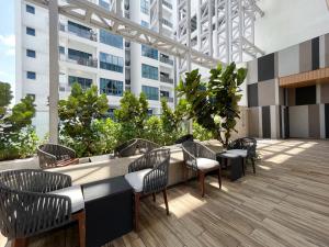 the colony infinitum by awesome stay