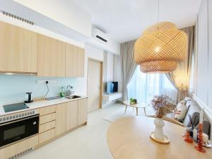 the colony infinitum by awesome stay