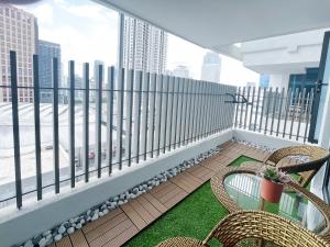 the colony infinitum by awesome stay