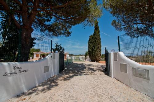 casa da ladeira branca