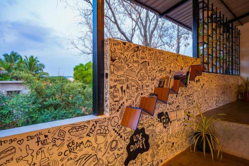 shalom backpackers anjuna goa