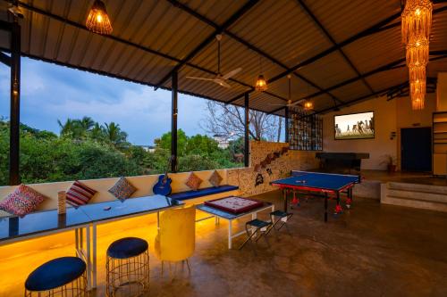 shalom backpackers anjuna goa