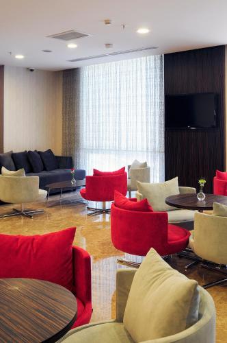 demora hotel