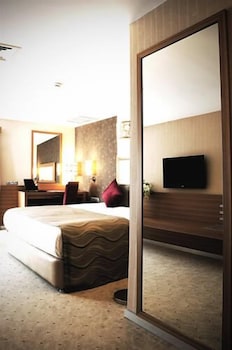 demora hotel