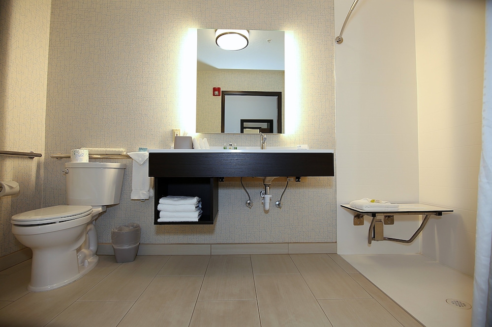 holiday inn express and suites ashland by ihg