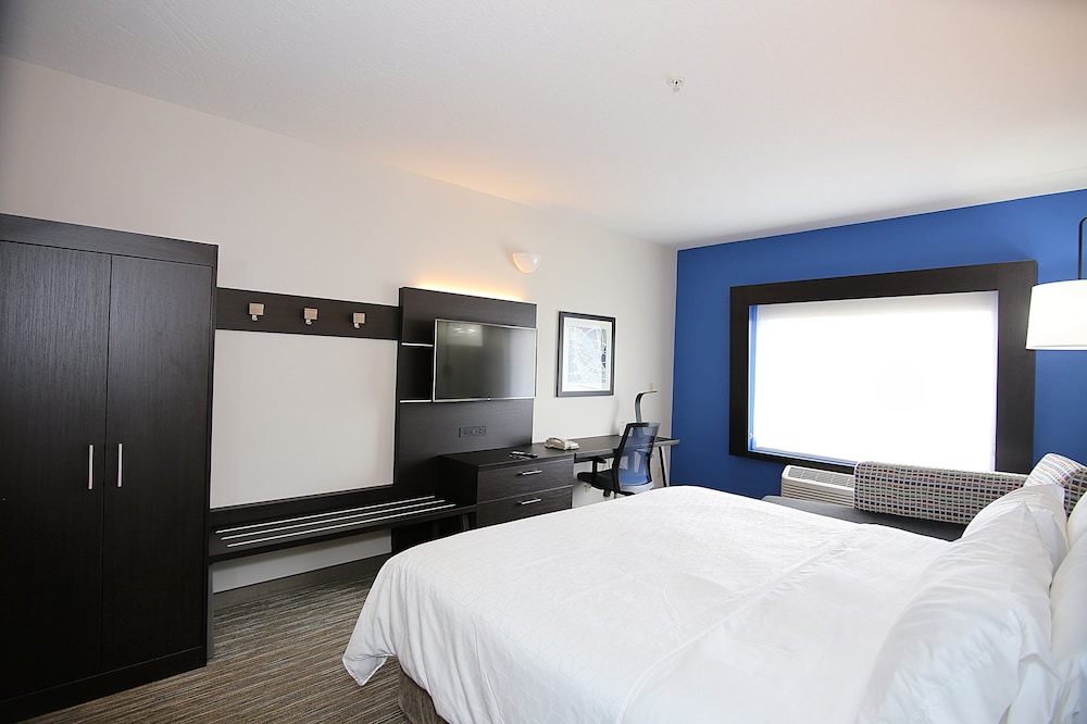 holiday inn express and suites ashland by ihg