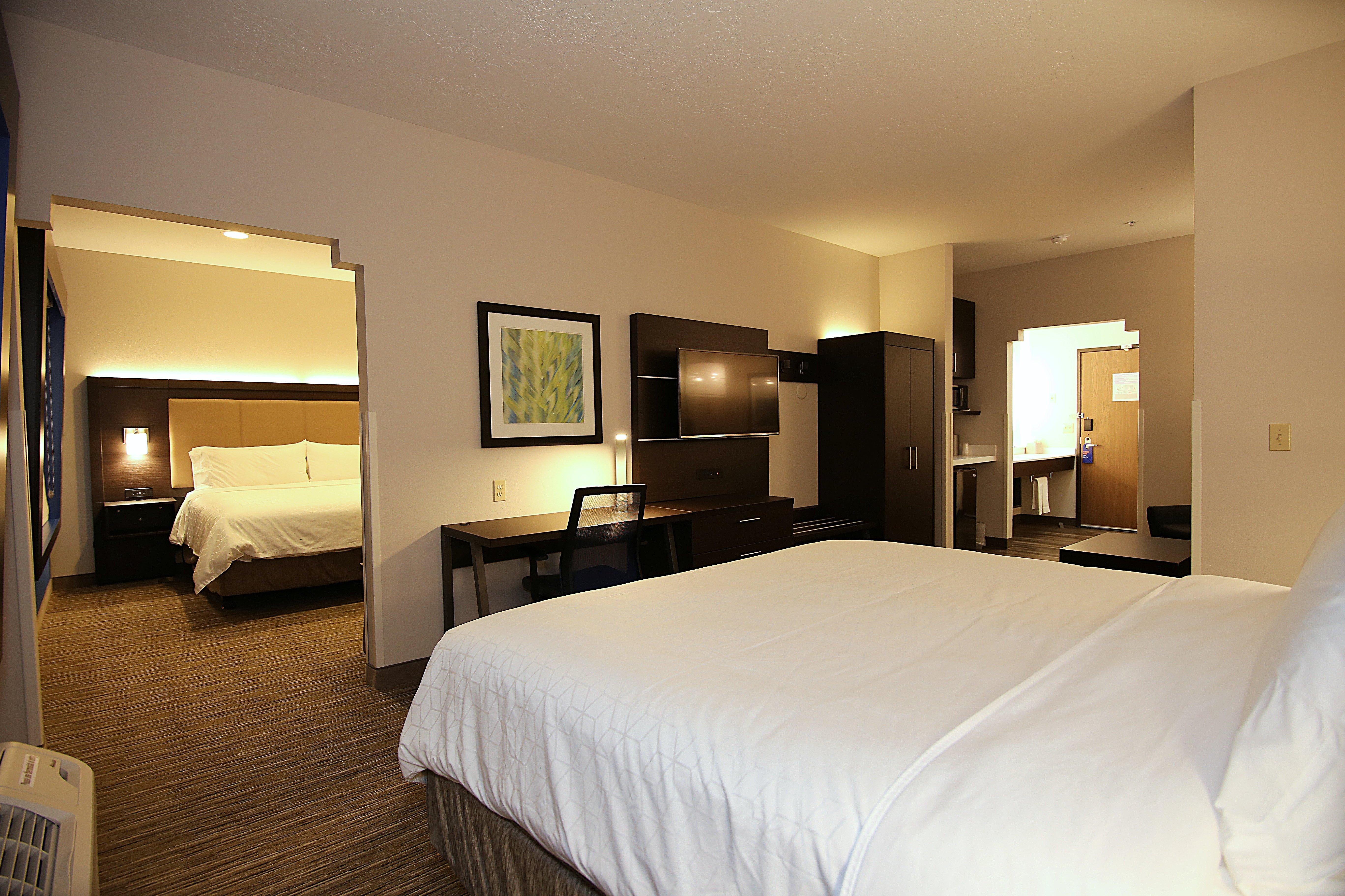 holiday inn express and suites ashland by ihg