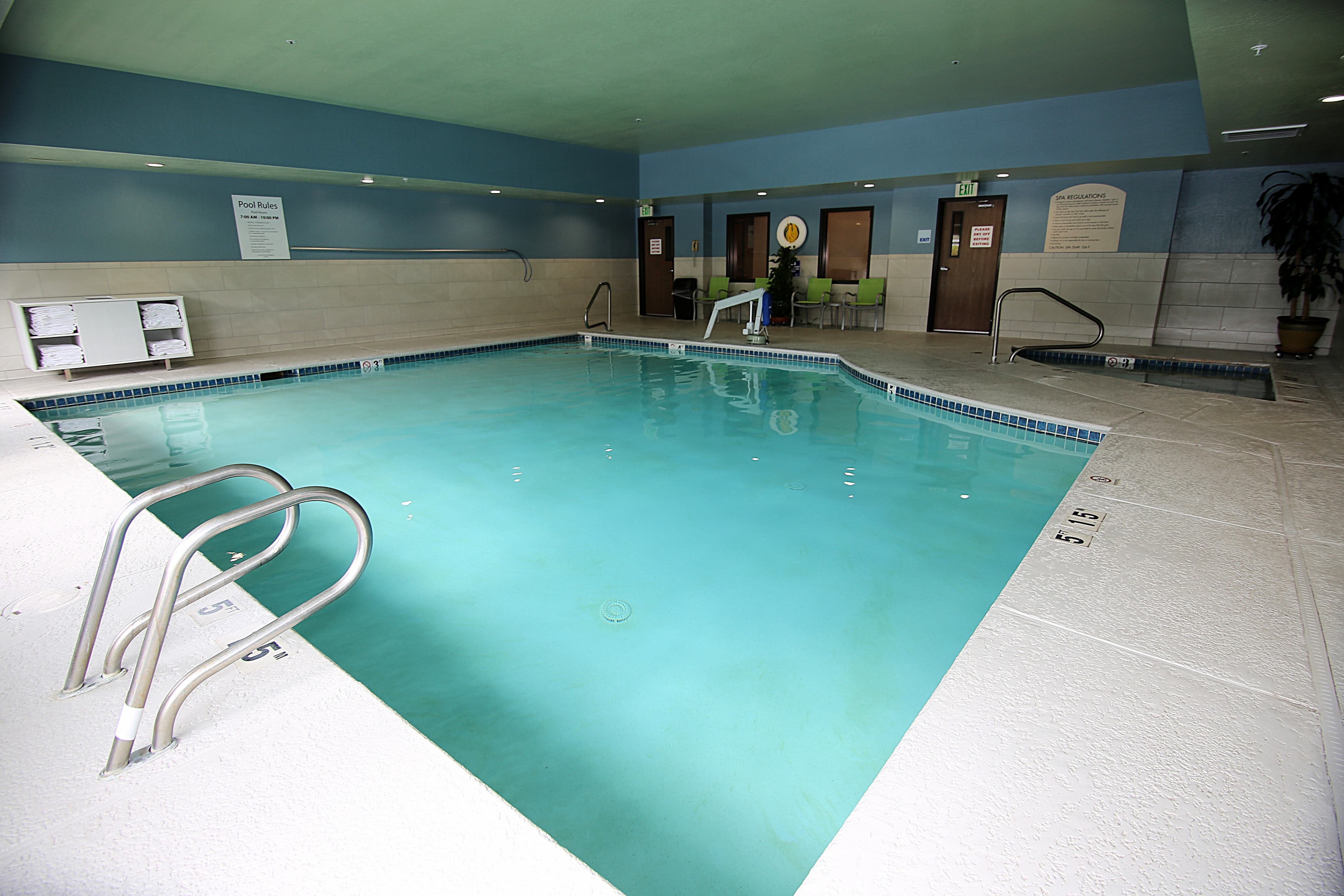 holiday inn express and suites ashland by ihg