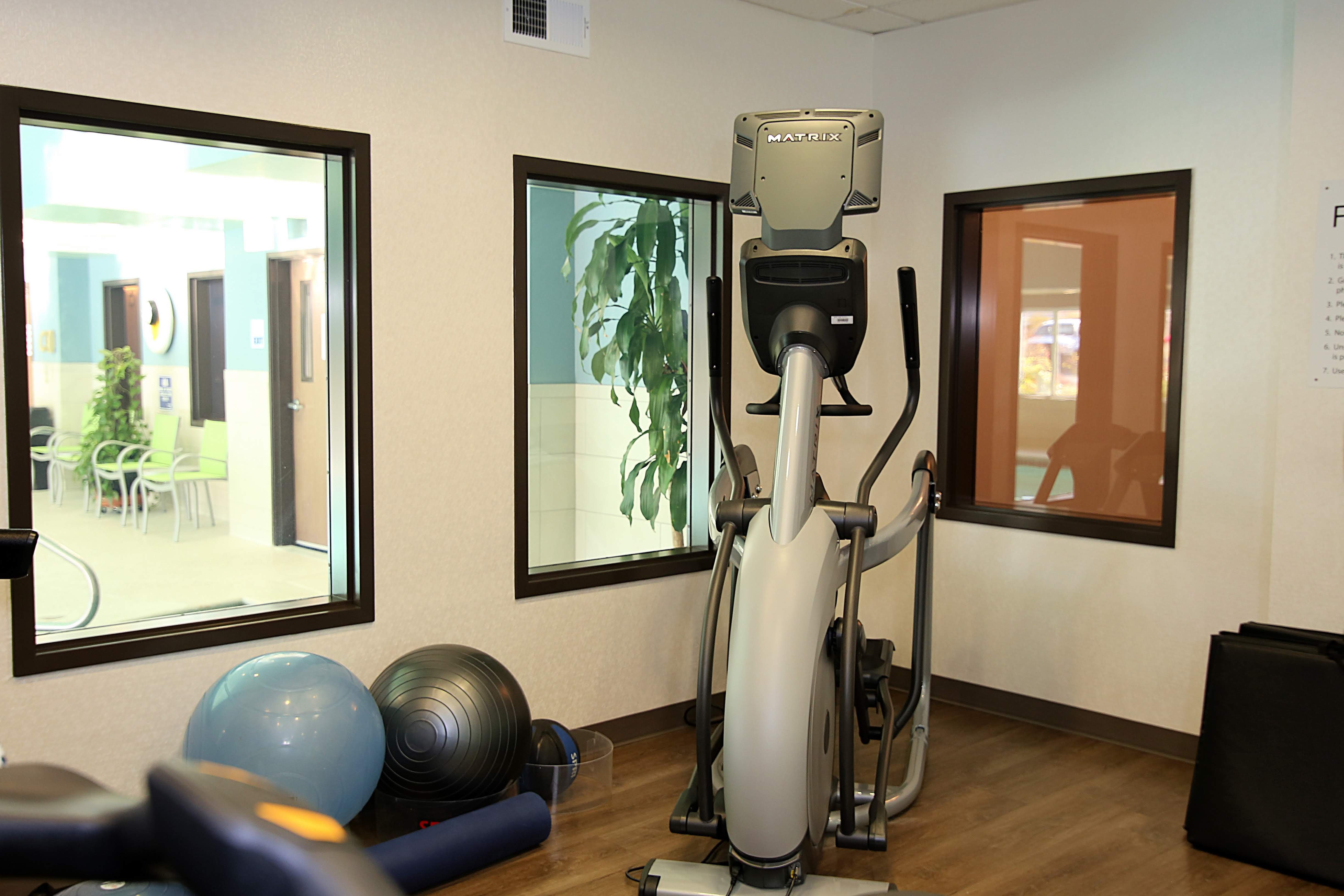 holiday inn express and suites ashland by ihg