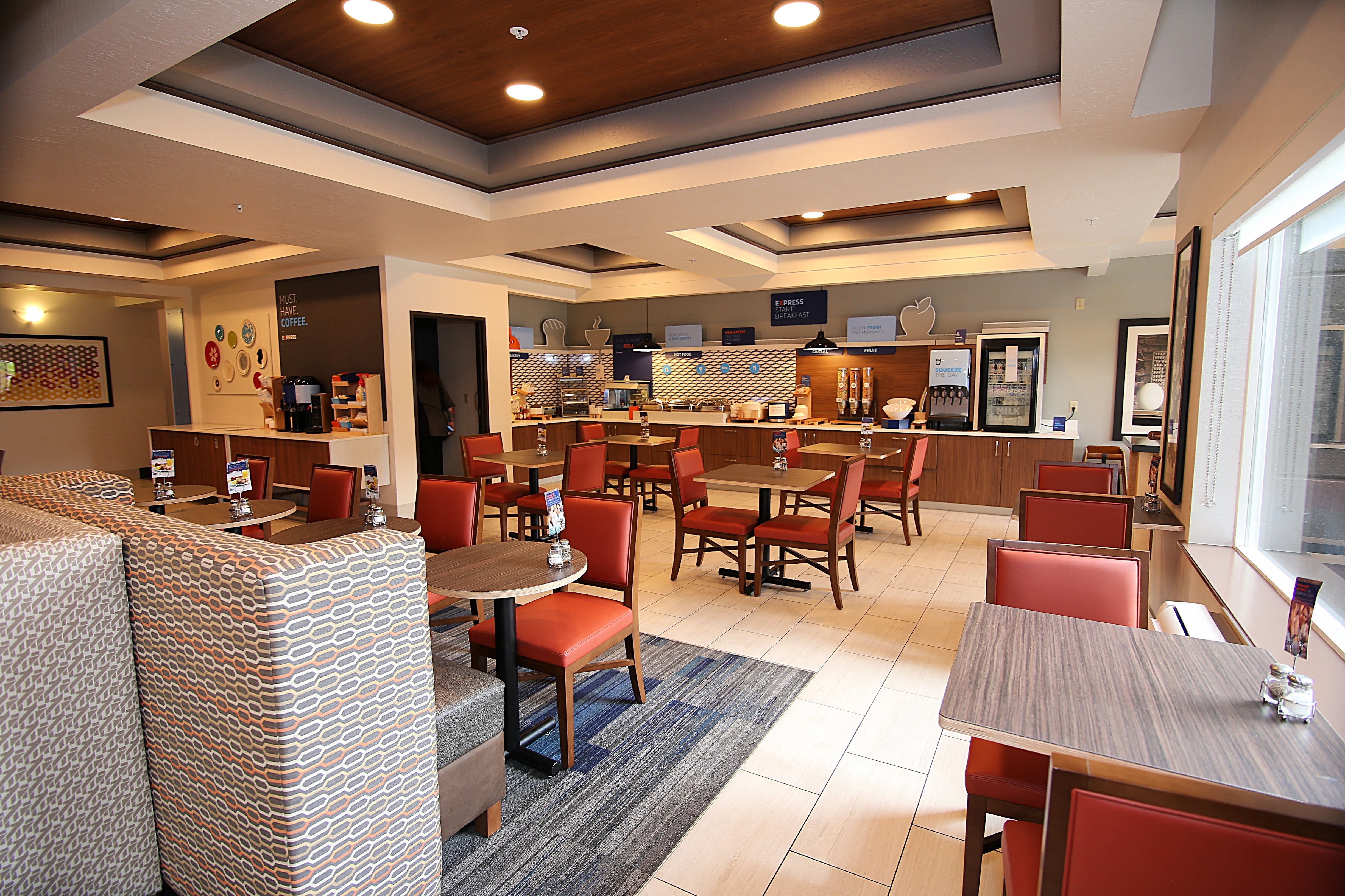 holiday inn express and suites ashland by ihg