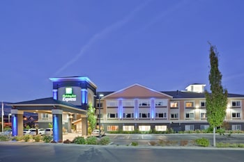 holiday inn express and suites ashland by ihg