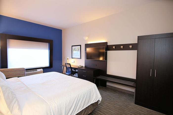 holiday inn express and suites ashland by ihg