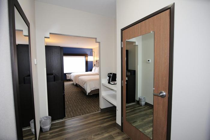 holiday inn express and suites ashland by ihg