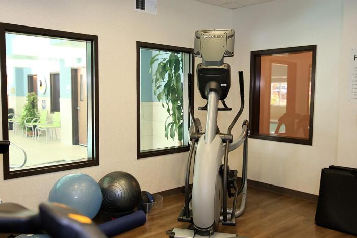 holiday inn express and suites ashland by ihg