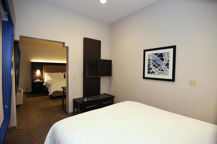 holiday inn express and suites ashland by ihg