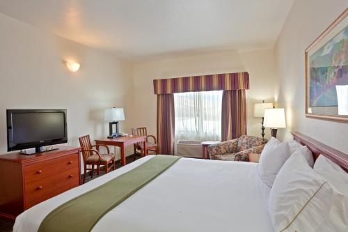 holiday inn express and suites ashland by ihg