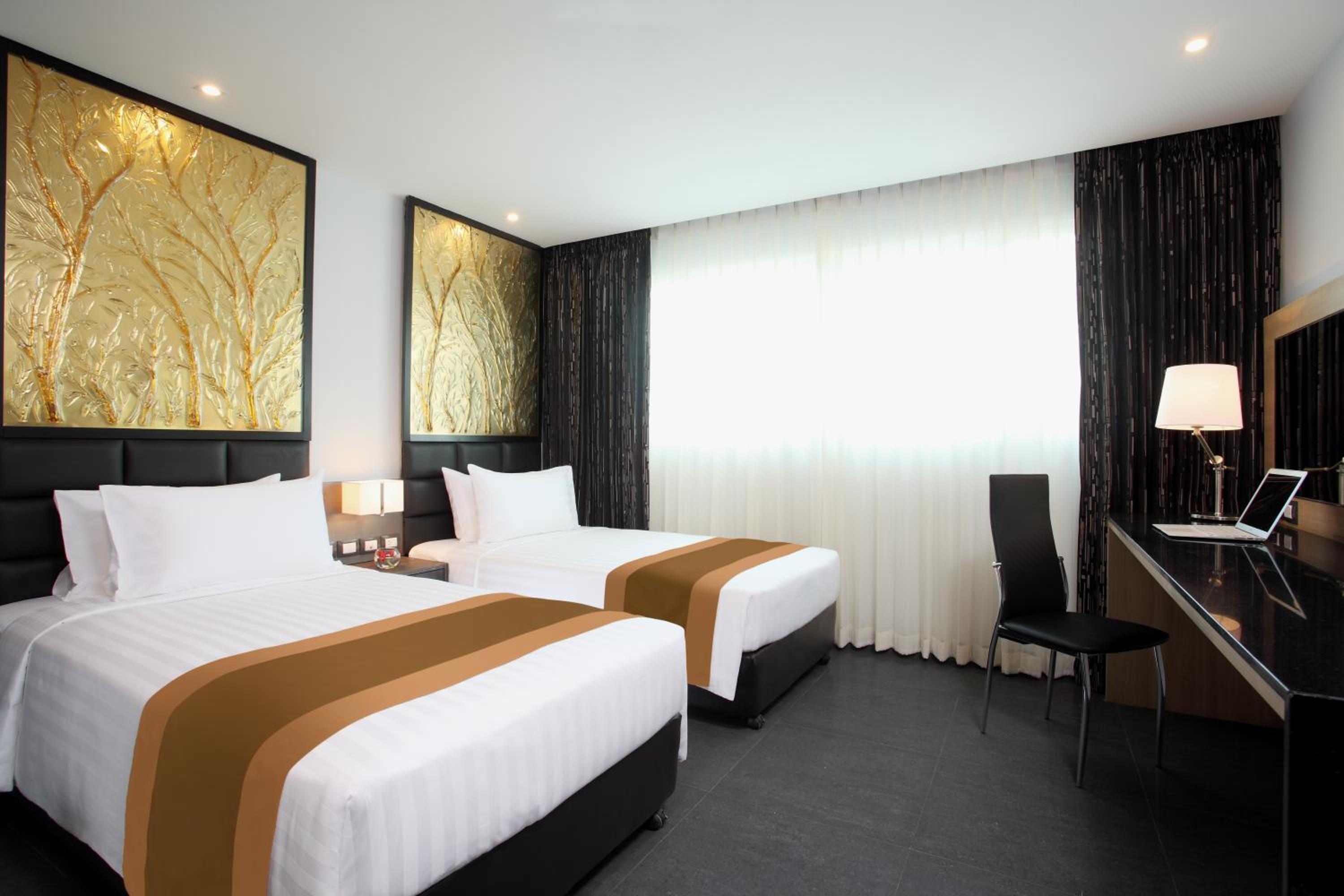 Nova Express Pattaya,Thailand>>Pattaya,4 star