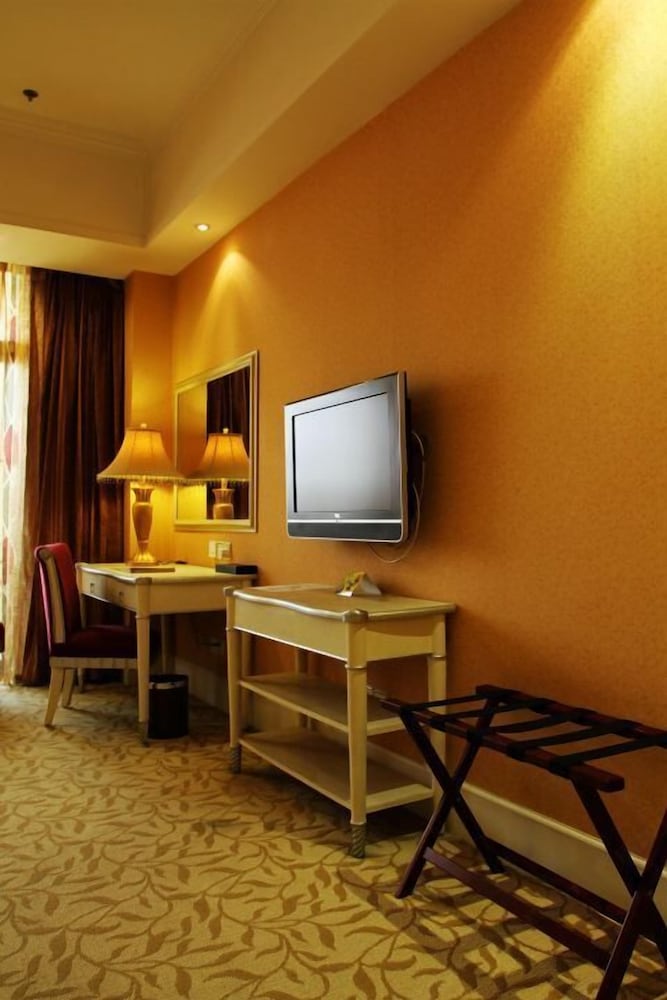 suning universal hotel