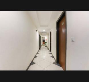 hotel everest changodar