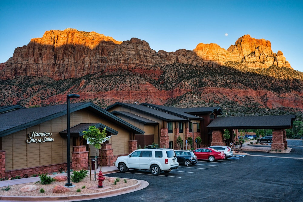 hampton inn and suites springdale zion national park