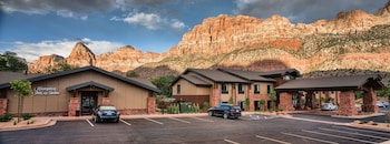 hampton inn and suites springdale zion national park