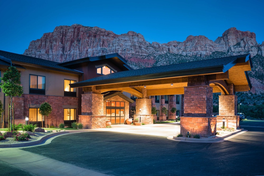 hampton inn and suites springdale zion national park