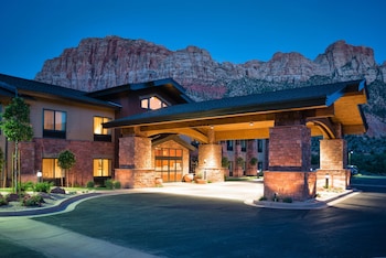 hampton inn and suites springdale zion national park