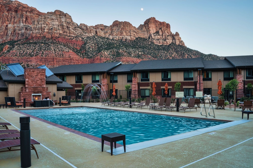hampton inn and suites springdale zion national park