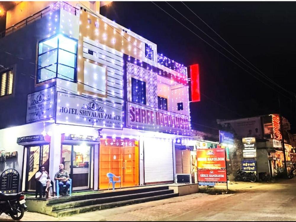 hotel shivalay palace