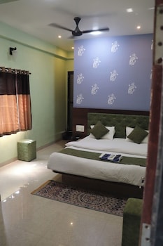 hotel shivalay palace