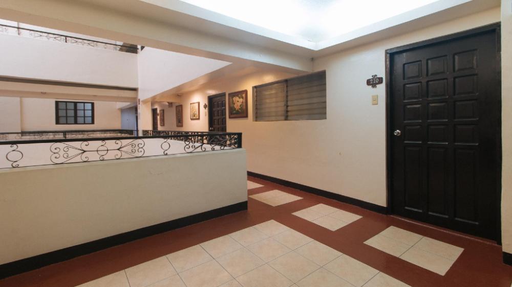 el rico suite makati