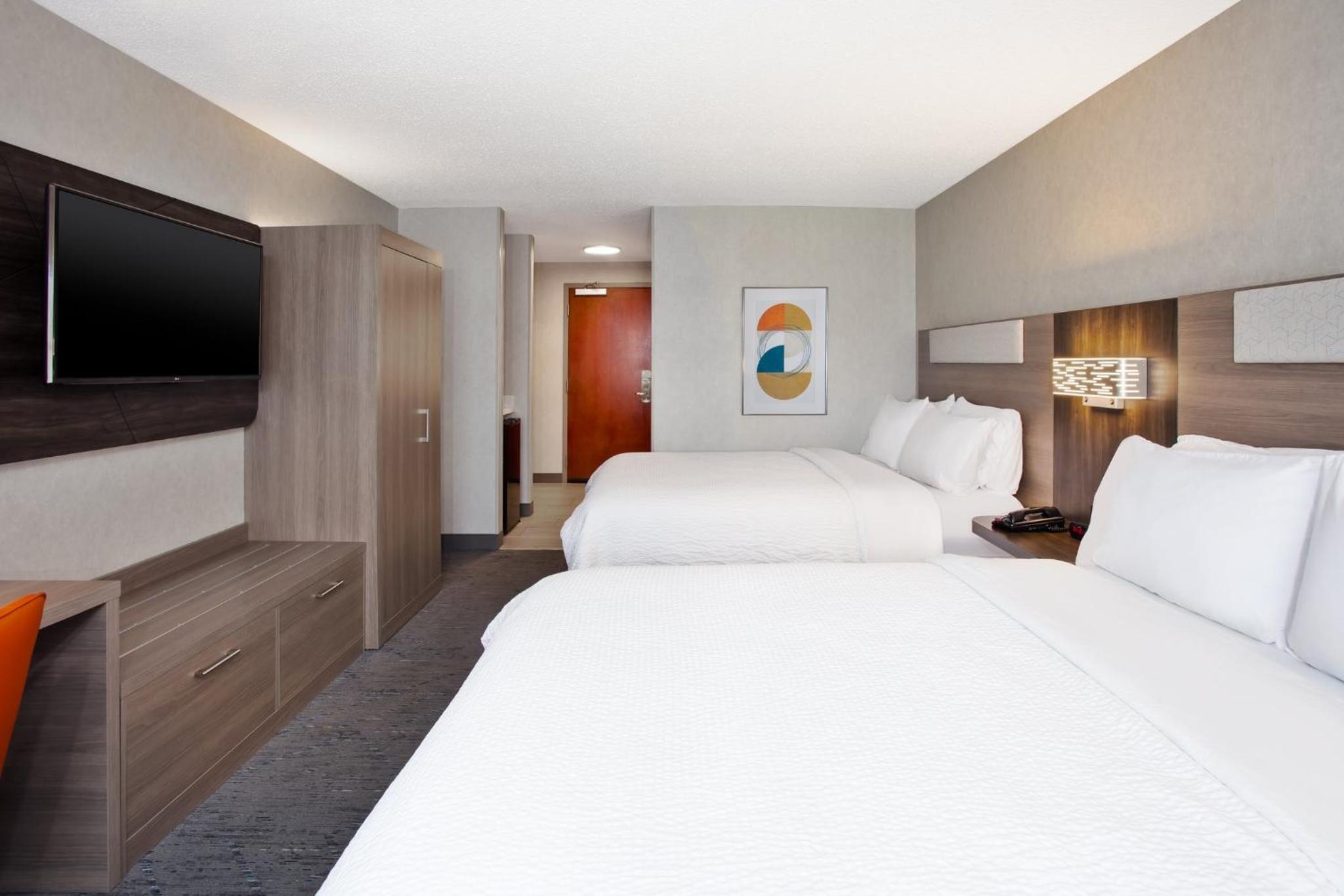 holiday inn express hotel and suites belleville by ihg