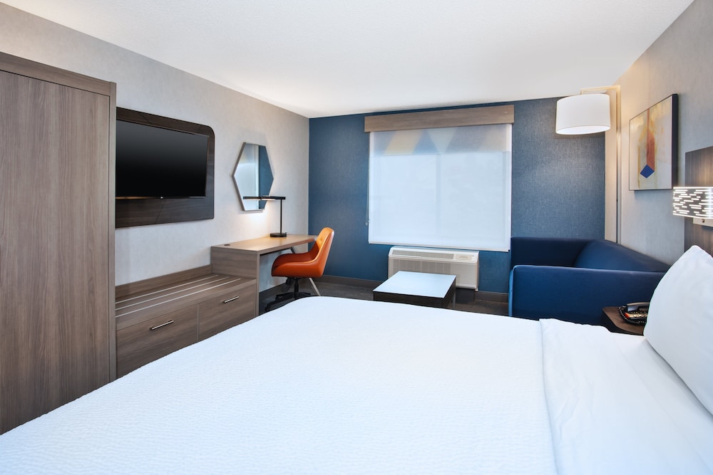 holiday inn express hotel and suites belleville by ihg