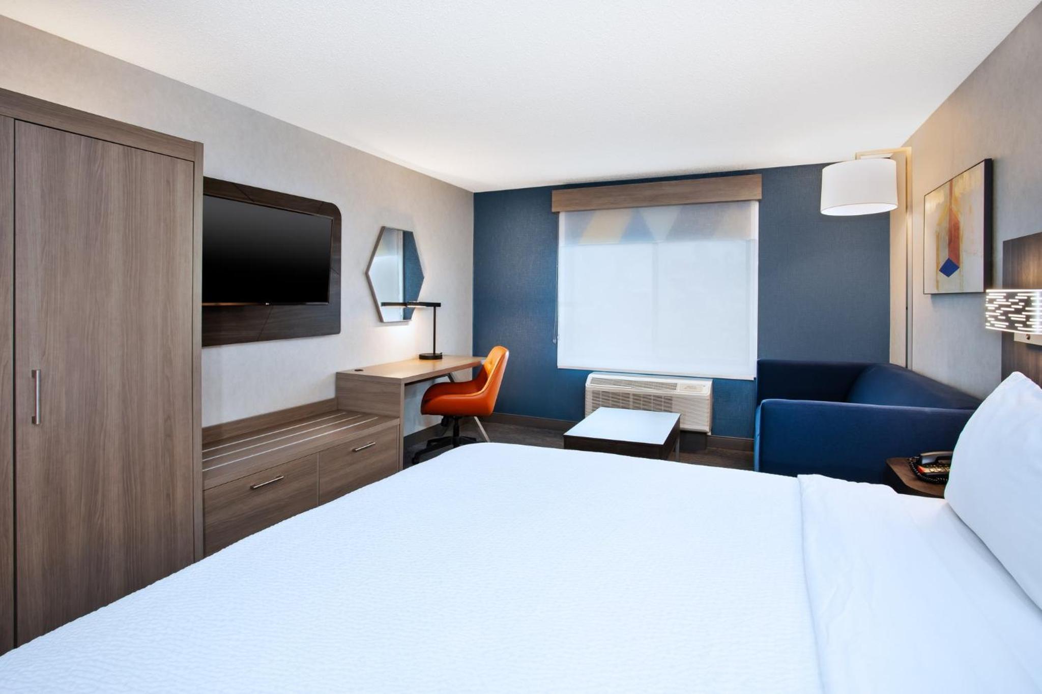 holiday inn express hotel and suites belleville by ihg