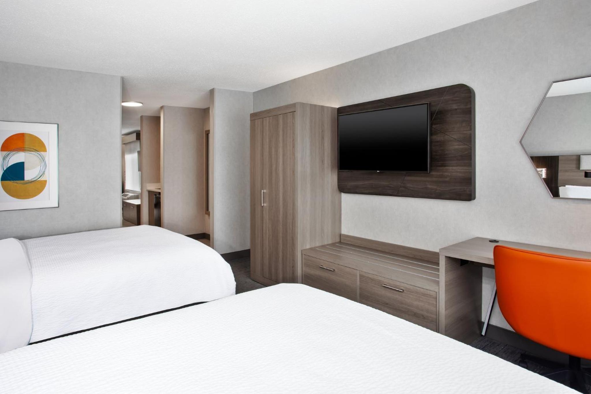holiday inn express hotel and suites belleville by ihg