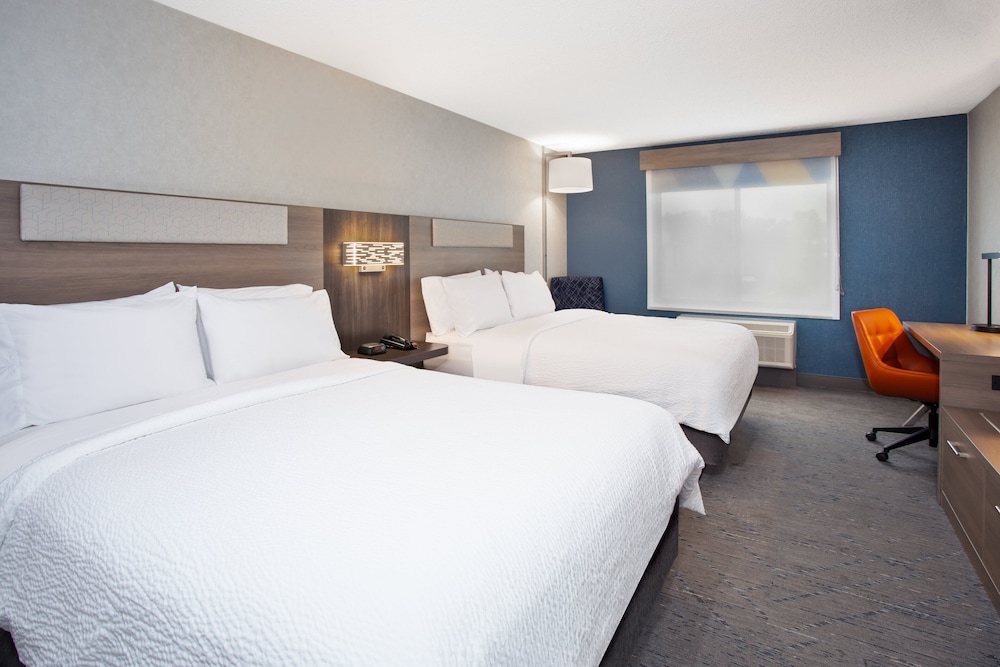 holiday inn express hotel and suites belleville by ihg
