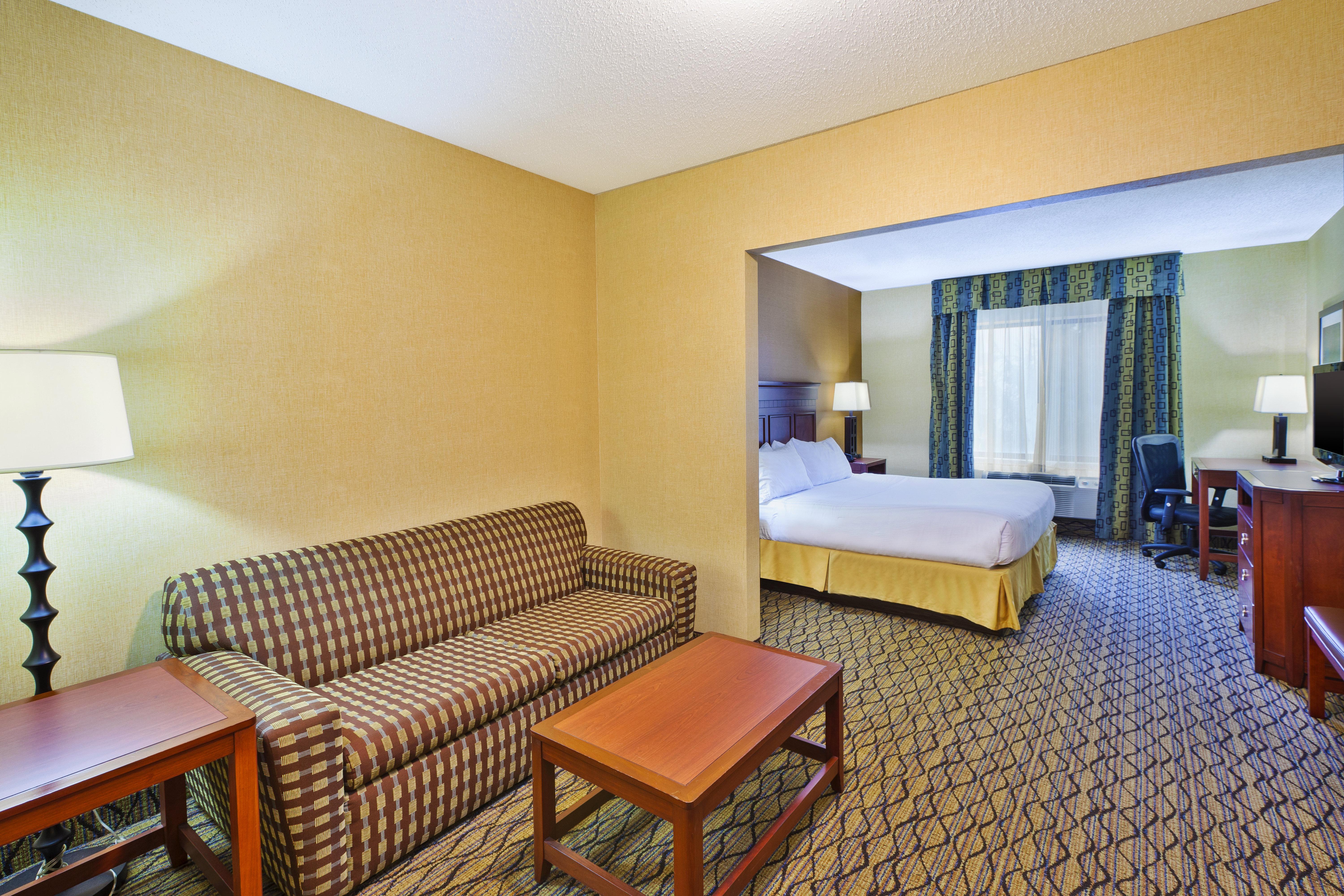 holiday inn express hotel and suites belleville by ihg
