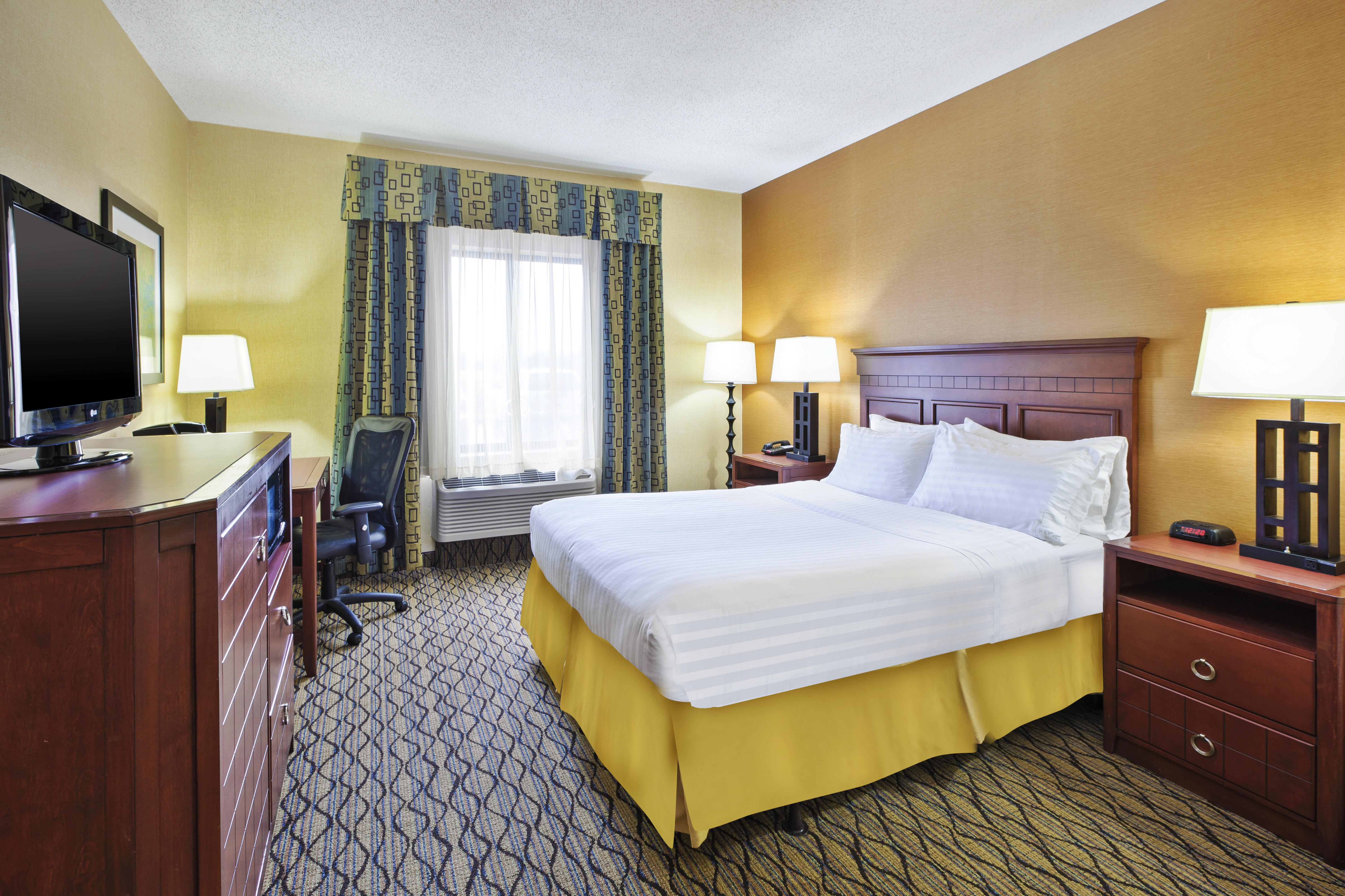 holiday inn express hotel and suites belleville by ihg