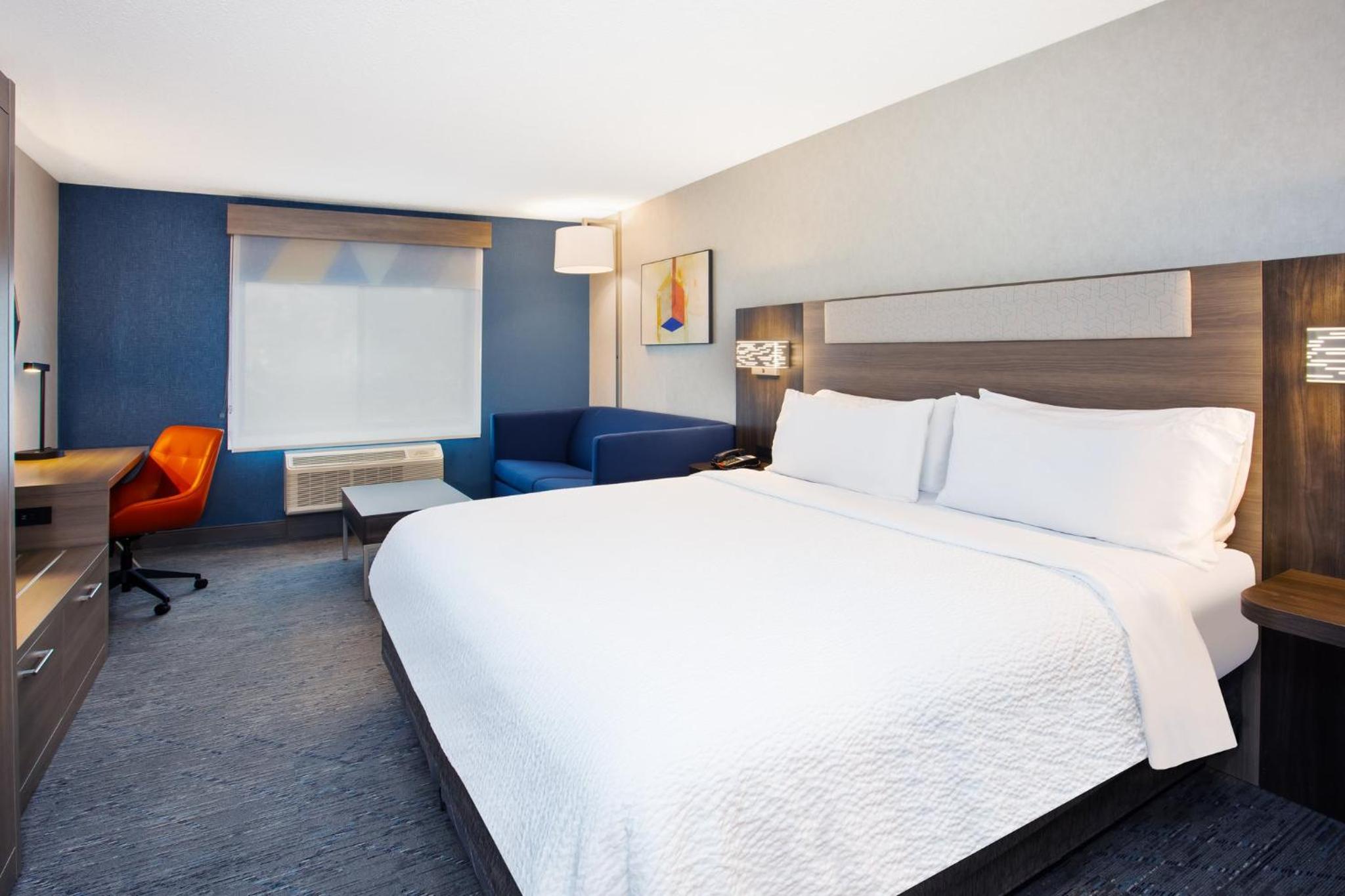 holiday inn express hotel and suites belleville by ihg