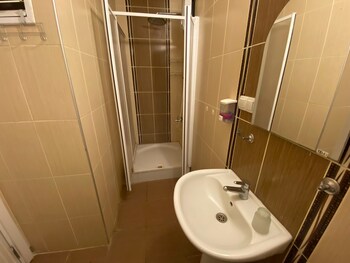 khans bandb hotel