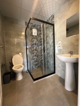 khans bandb hotel