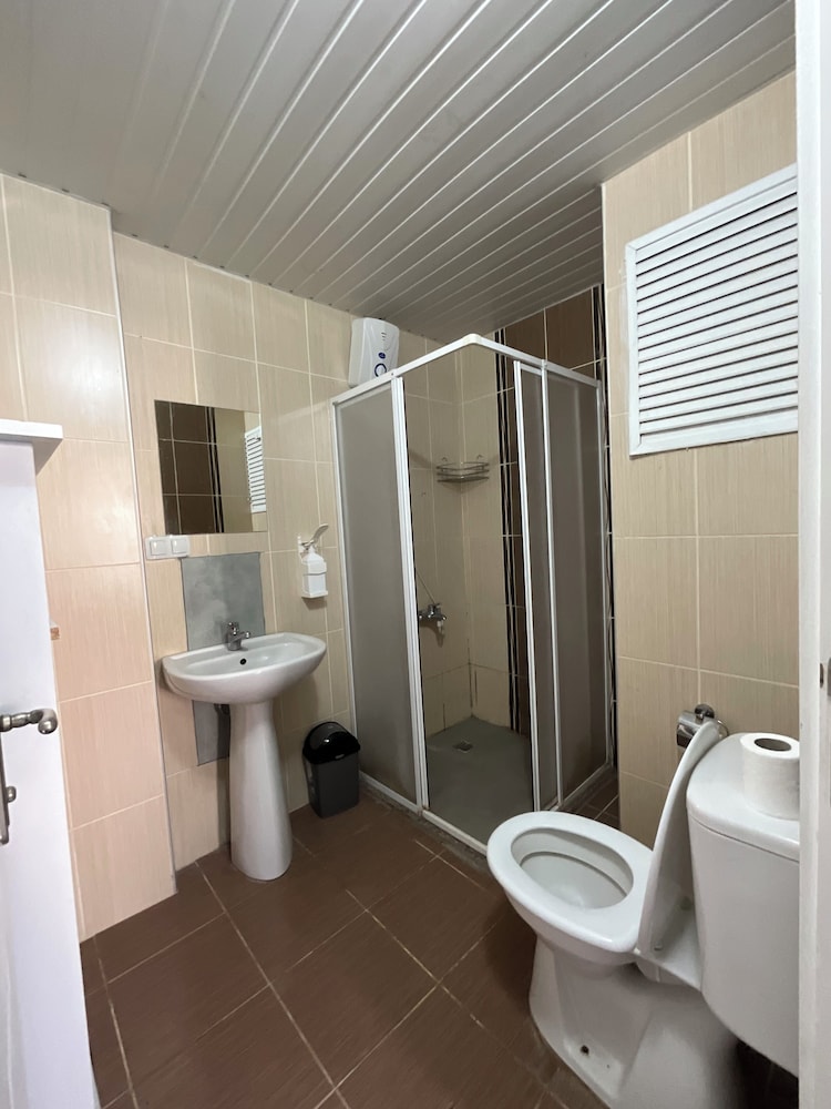 khans bandb hotel