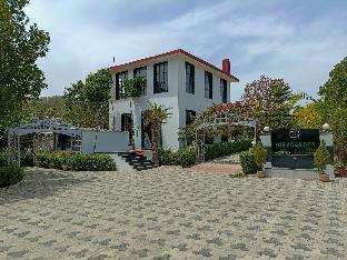 the highgarden resort