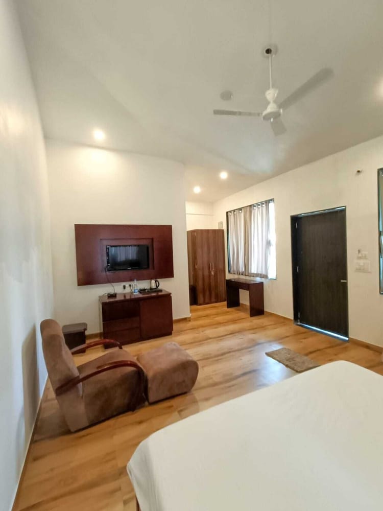 the highgarden resort