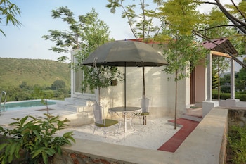 the highgarden resort