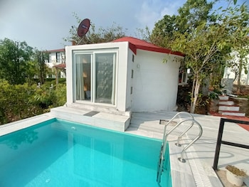 the highgarden resort