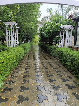 the highgarden resort