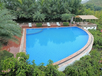 the highgarden resort