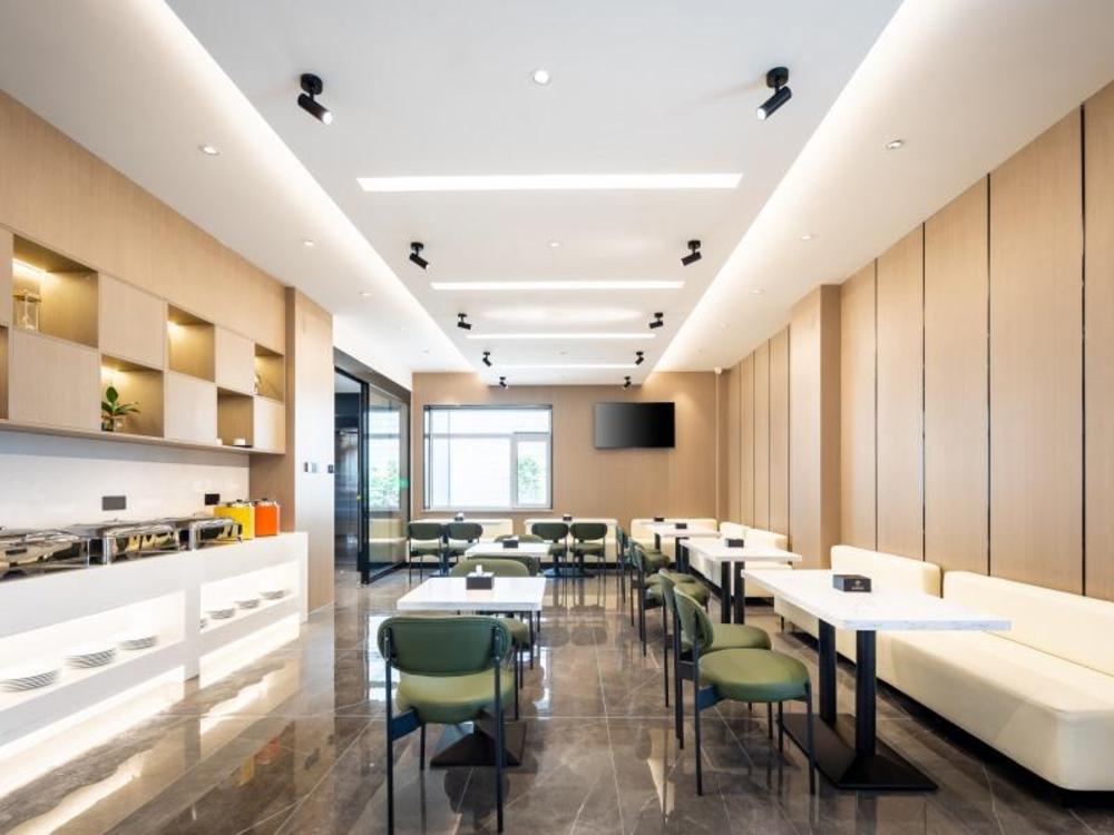 greentree inn shenyang jiangdong street metro station