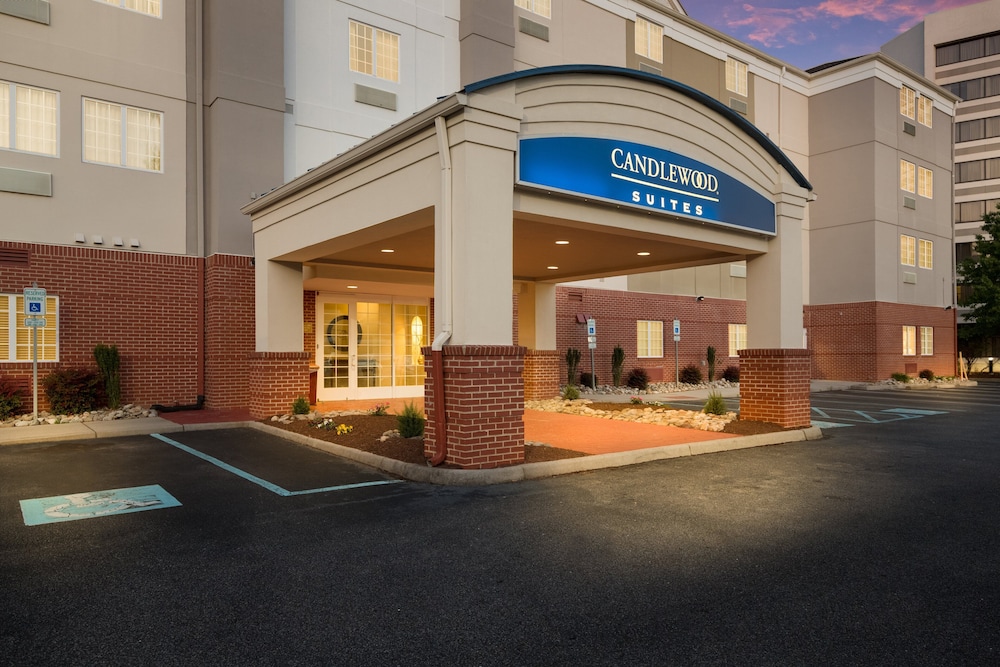 candlewood suites virginia beach town center by ihg